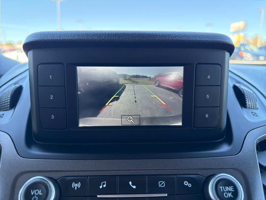 Used 2022 White Ford XL image 23