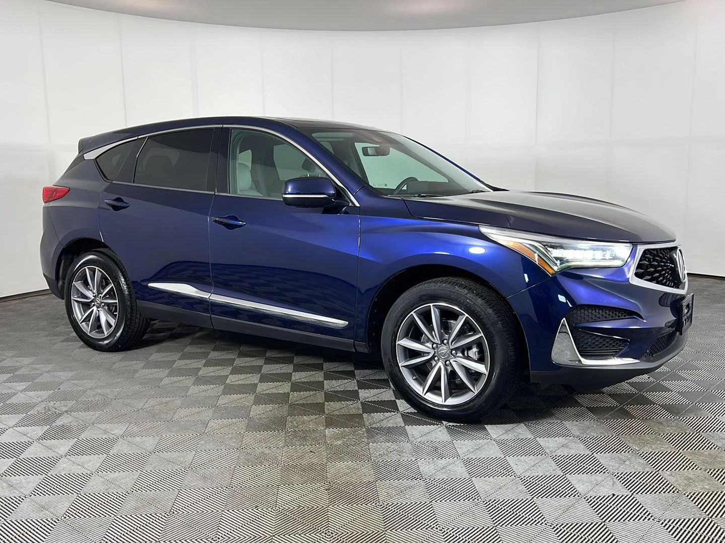 Used 2019 Fathom Blue Pearl Acura SH-AWD w/Tech image 3