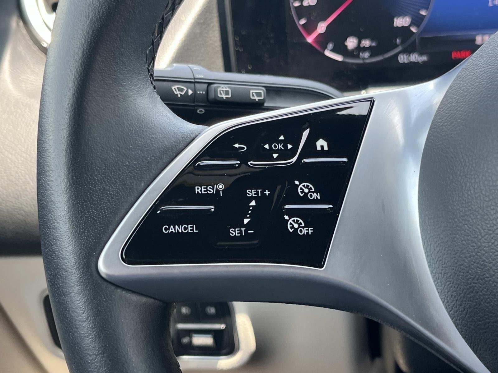 Certified Used 2025 Polar White Mercedes-Benz GLA 250 image 28