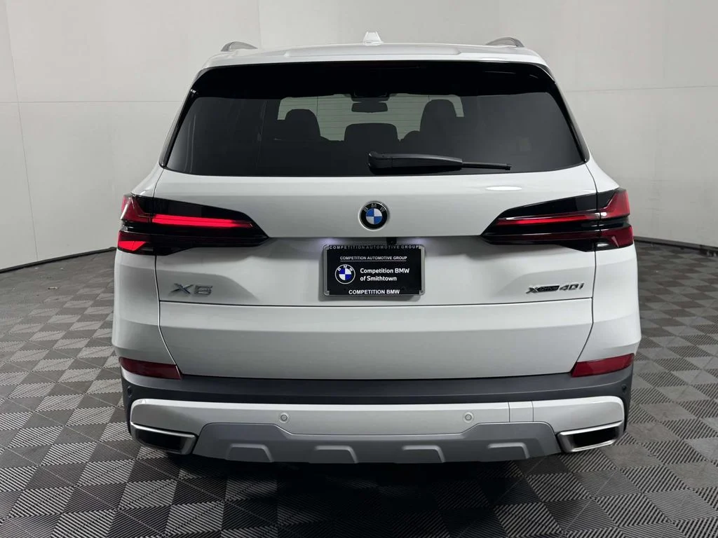Used 2026 White BMW xDrive40i image 9