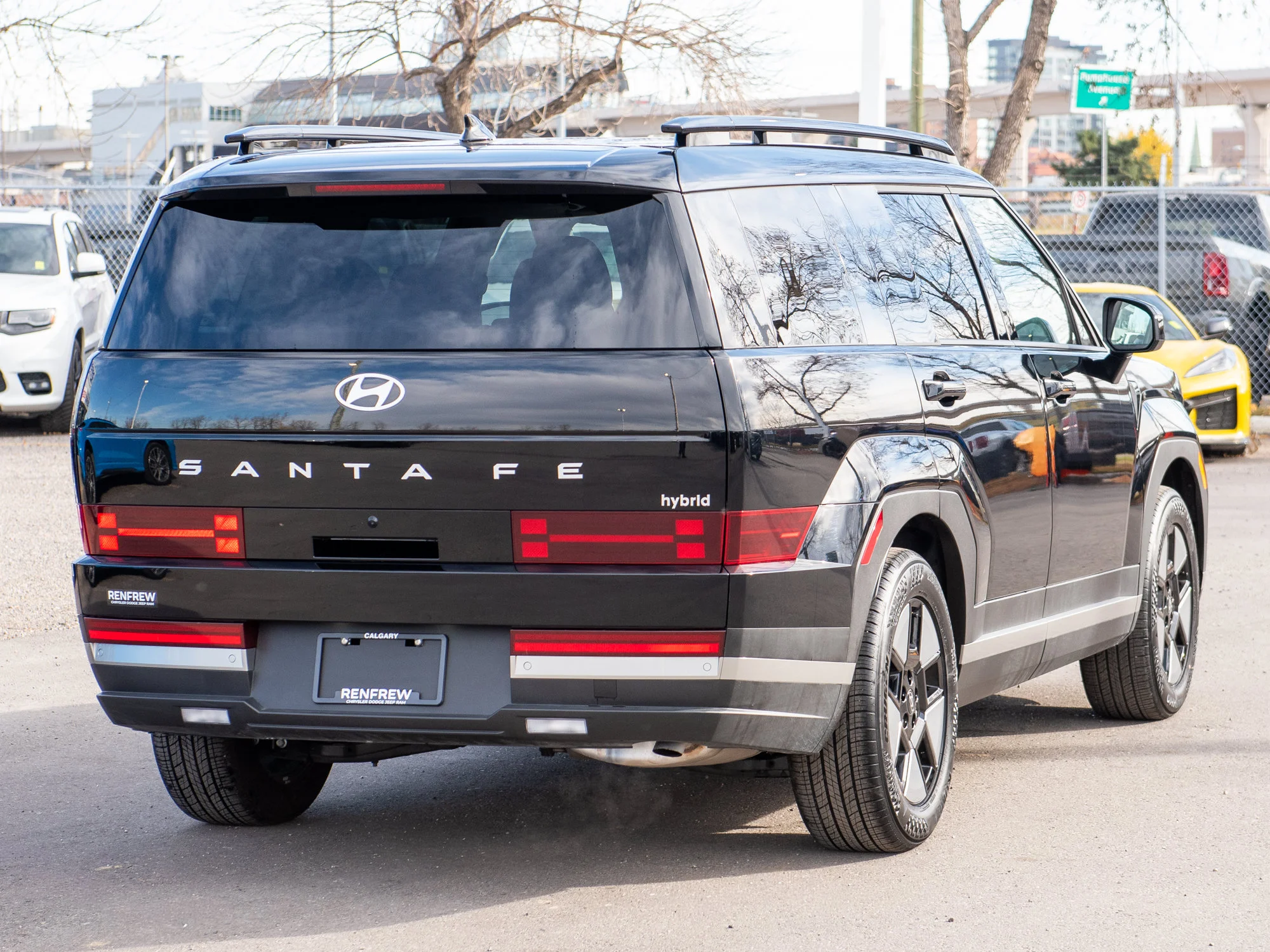 Used 2026 Black Hyundai Preferred* HTRAC AWD, LESS THAN 15,000 KM, 7-Passenger, Heated Seats & Wheel image 12
