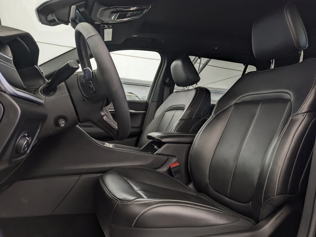 Certified Used 2025 Black Jeep Limited - - 4x4 - Luxury Tech II - Black Pkg - Command View Sunroof - Leather & More! image 15