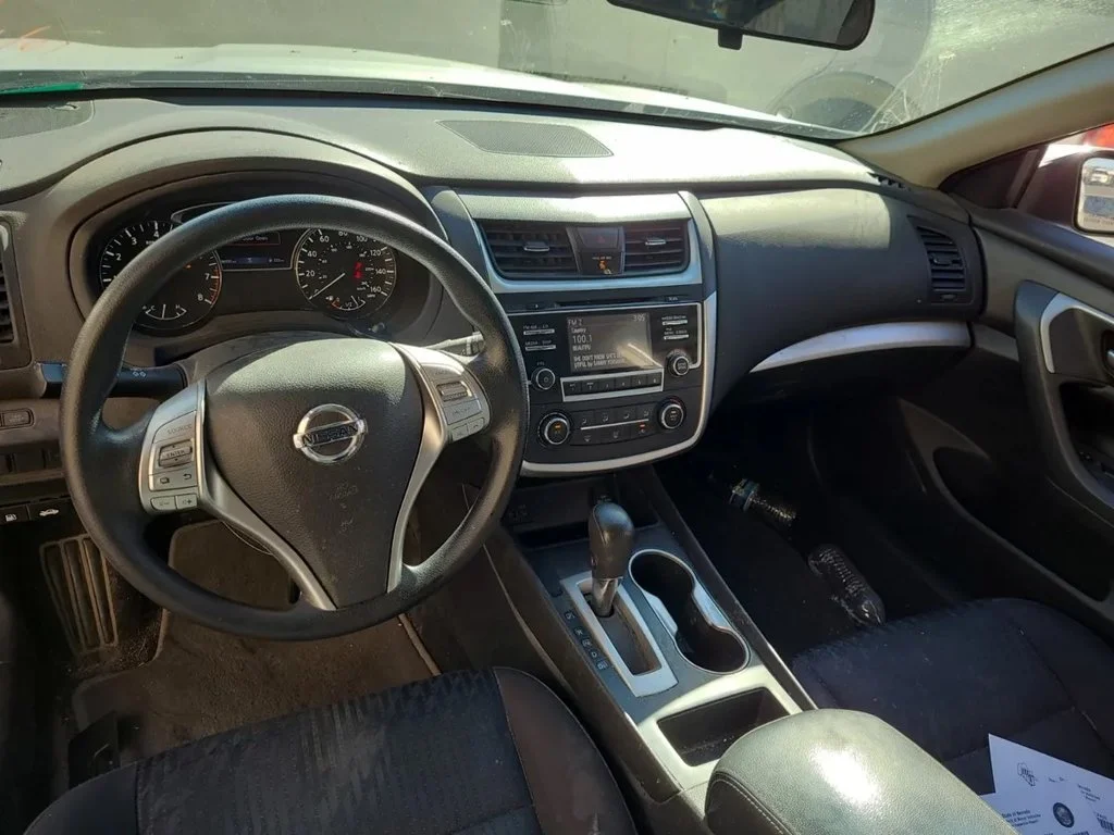 Used 2018 Nissan Altima S with VIN 1N4AL3AP5JC212701 for sale in Klamath Falls, OR
