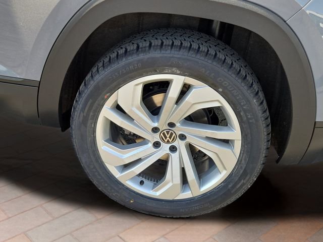 Certified Used 2021 Gray Volkswagen 2.0T SEL image 5
