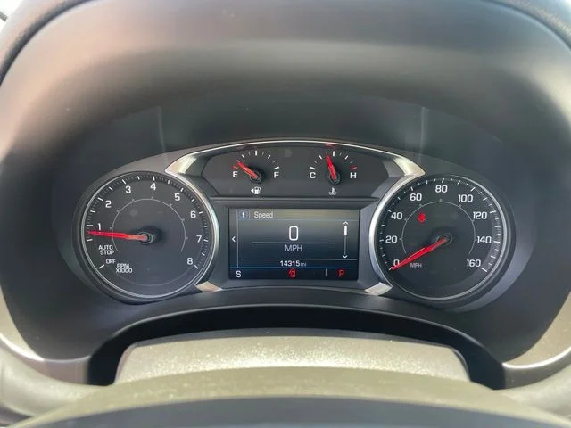 Used 2024 Red GMC SLE image 12