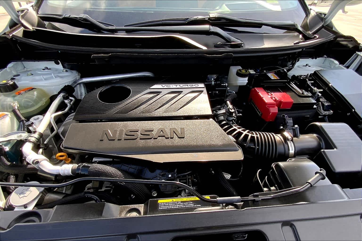 Used 2022 Pearl White Tricoat Nissan Platinum image 29