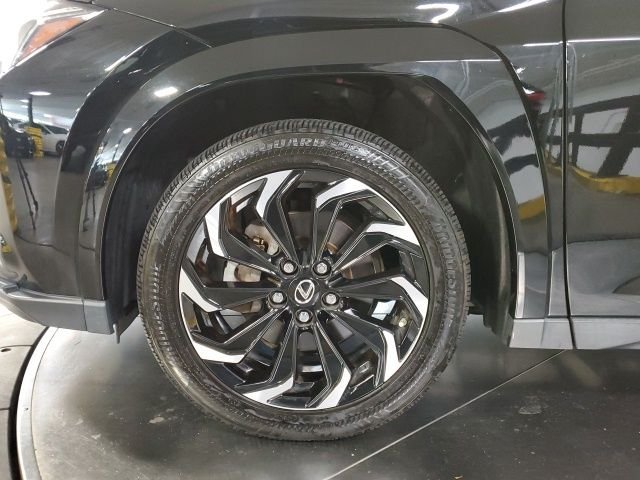 Used 2023 Black Lexus 250h Premium image 30