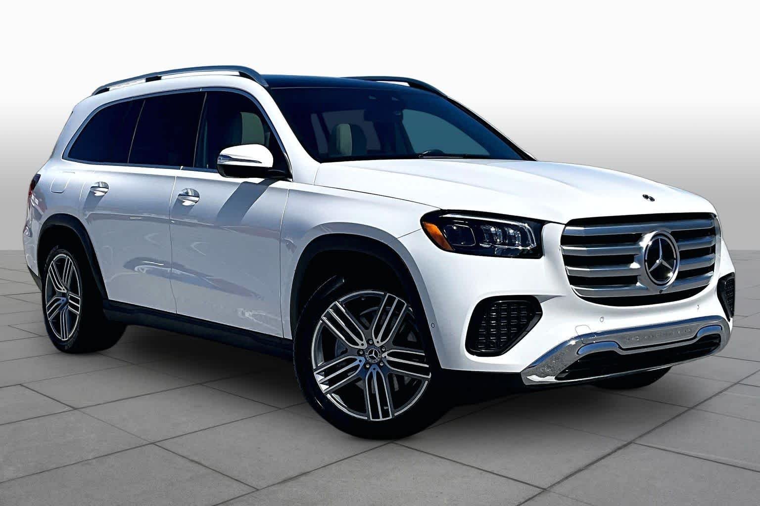 Used 2025 Polar White Mercedes-Benz GLS 450 image 3