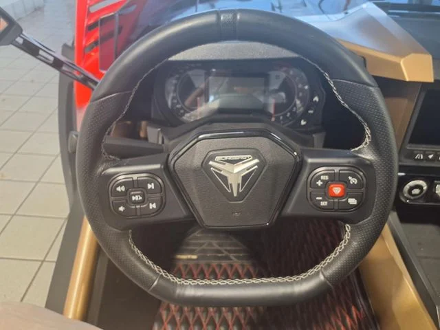 Used 2022  Polaris Limited image 9