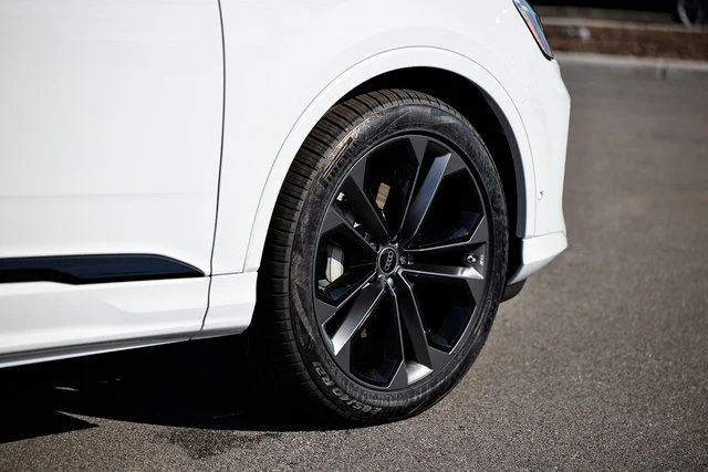 New 2026 Glacier White Metallic Audi 55 Premium Plus image 5