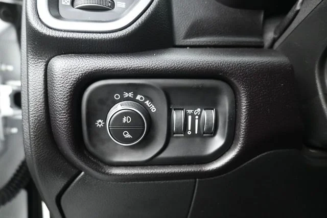 Used 2024 White Ram Laramie image 31