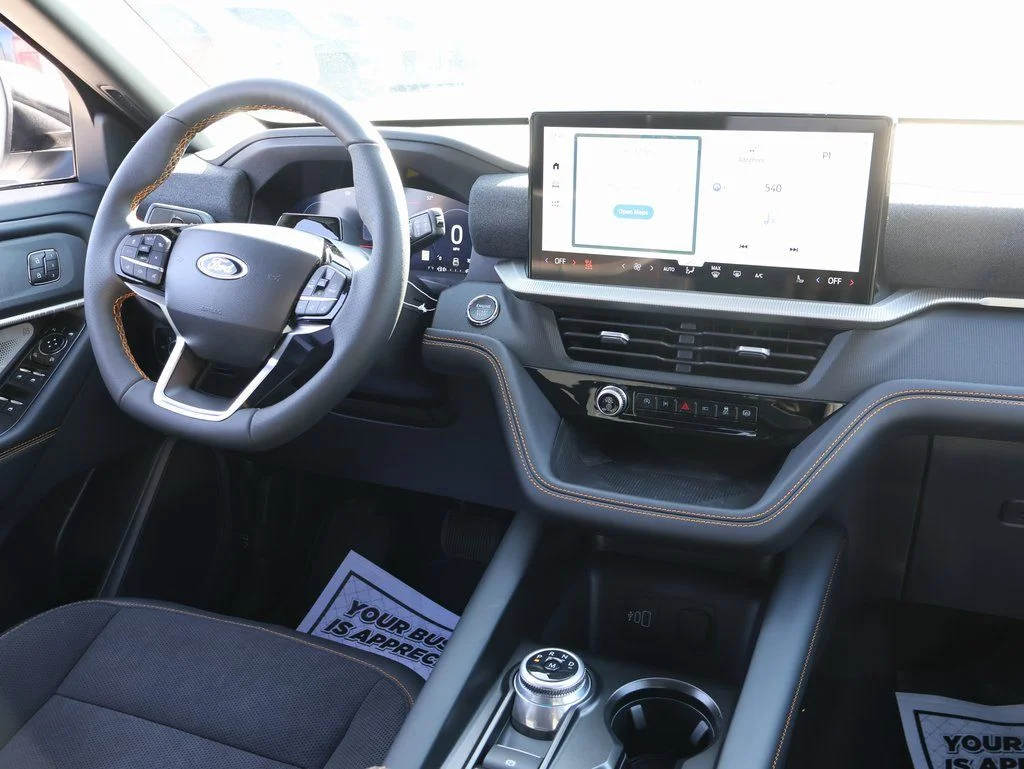 2026 Ford Explorer Tremor - Photo 15