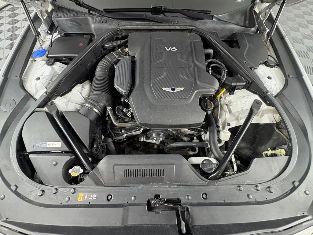 Used 2017 White Genesis 3.8 image 30