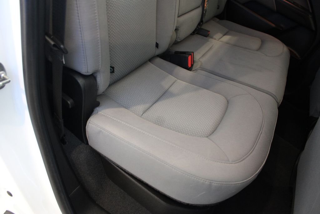 Used 2020 White Chevrolet LT image 24