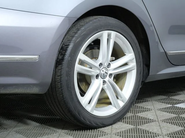Used 2014 Gray Volkswagen TDI SE image 7