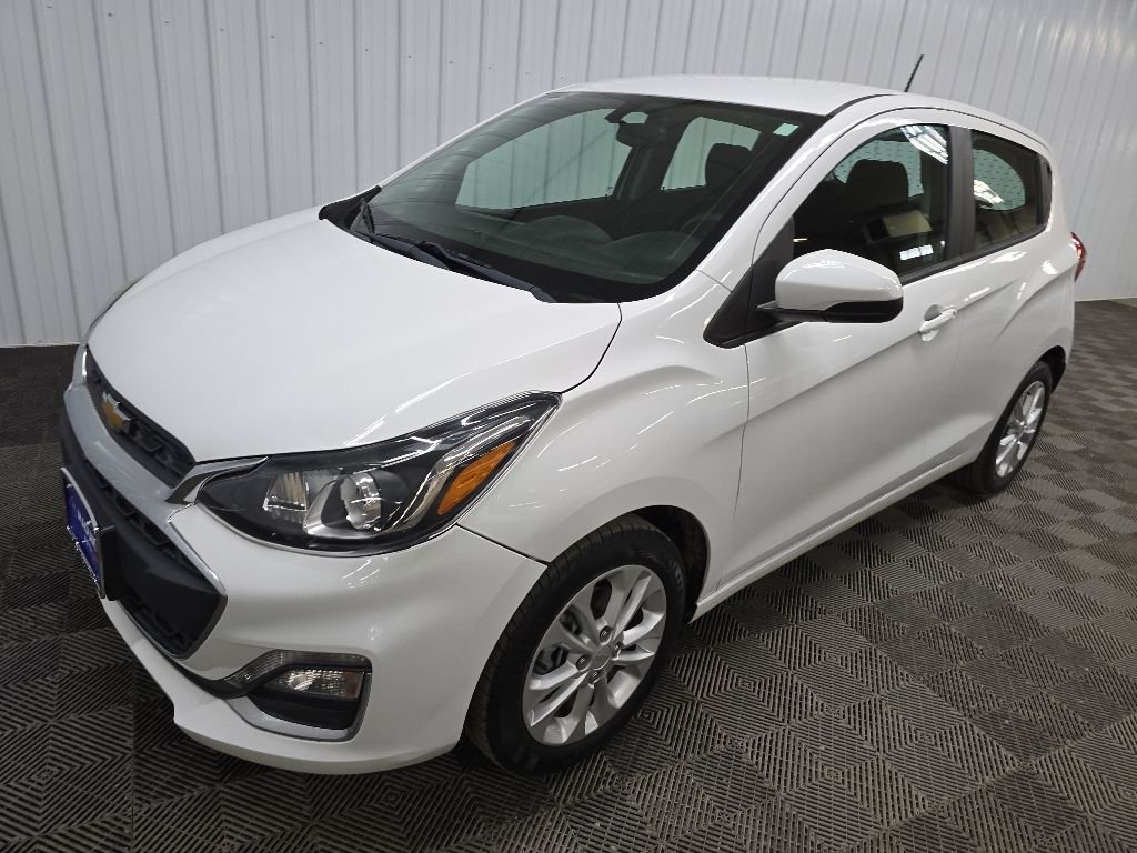 Used 2020 White Chevrolet 1LT image 8