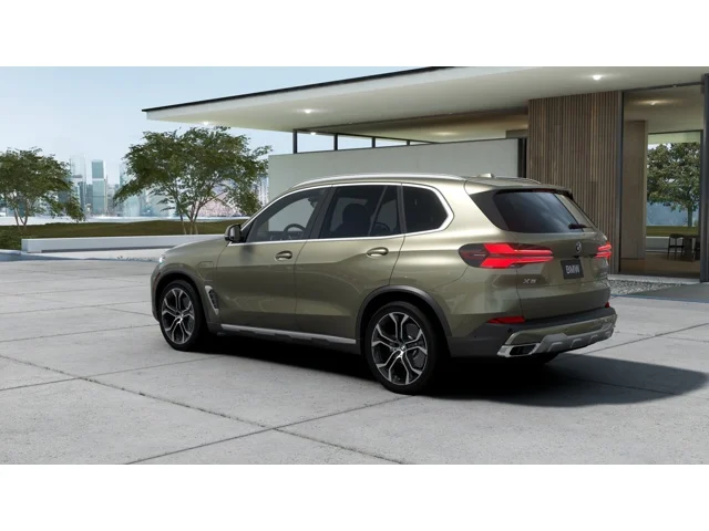 New 2026 Manhattan Green Metallic BMW xDrive50e image 2