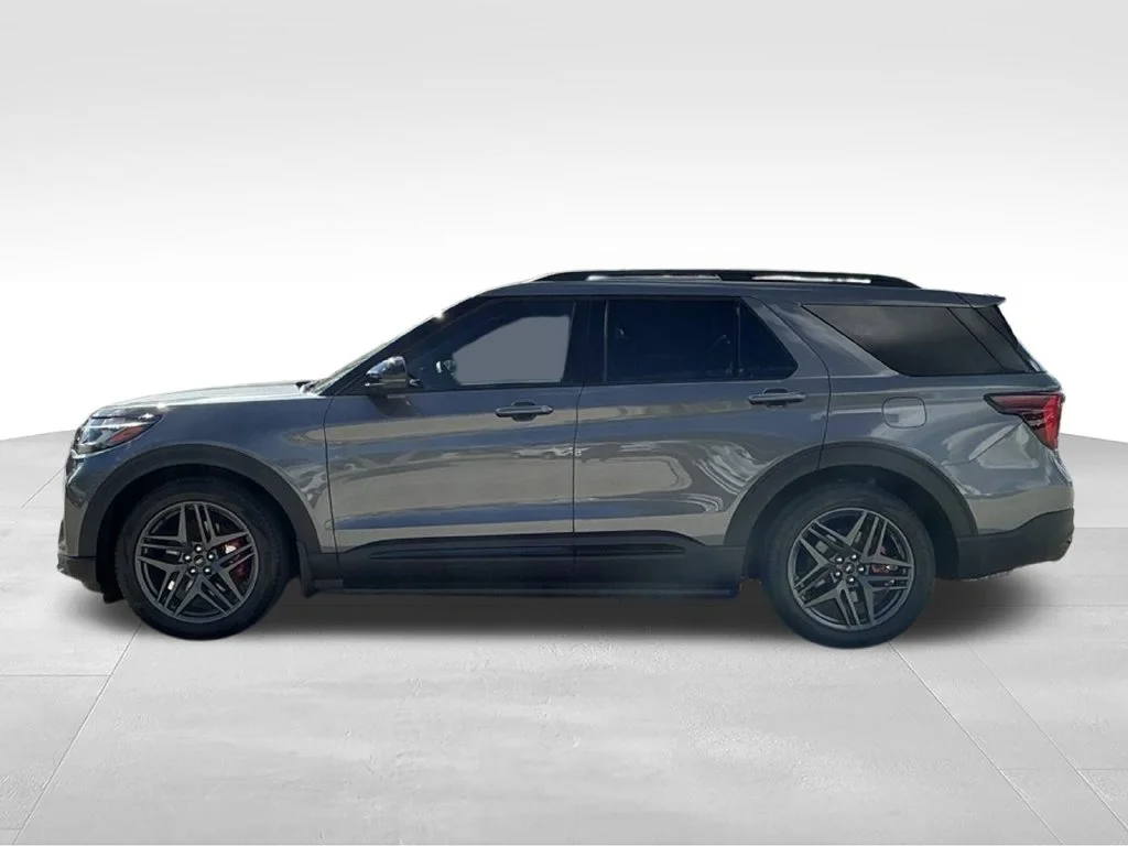Used 2025 Gray Ford ST image 3