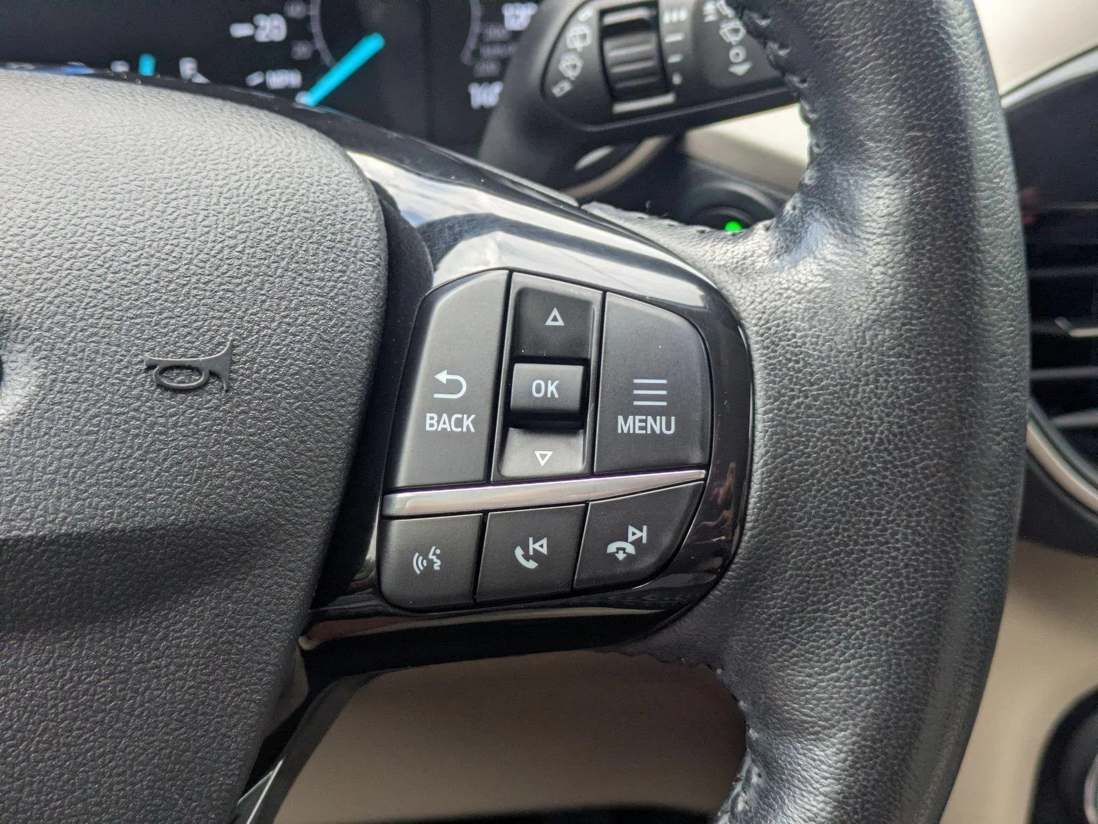 Used 2021 Star White Metallic Tri-Coat FORD  image 18