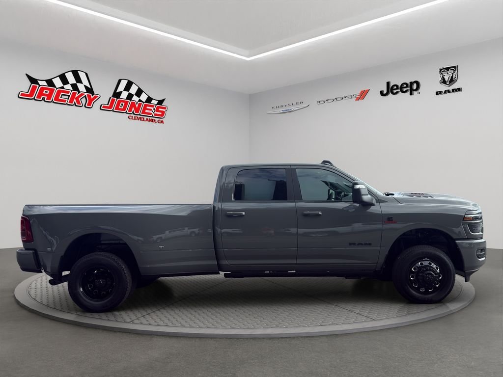 New 2026 Ceramic Gray Clear-Coat Exterior Paint RAM Laramie image 12
