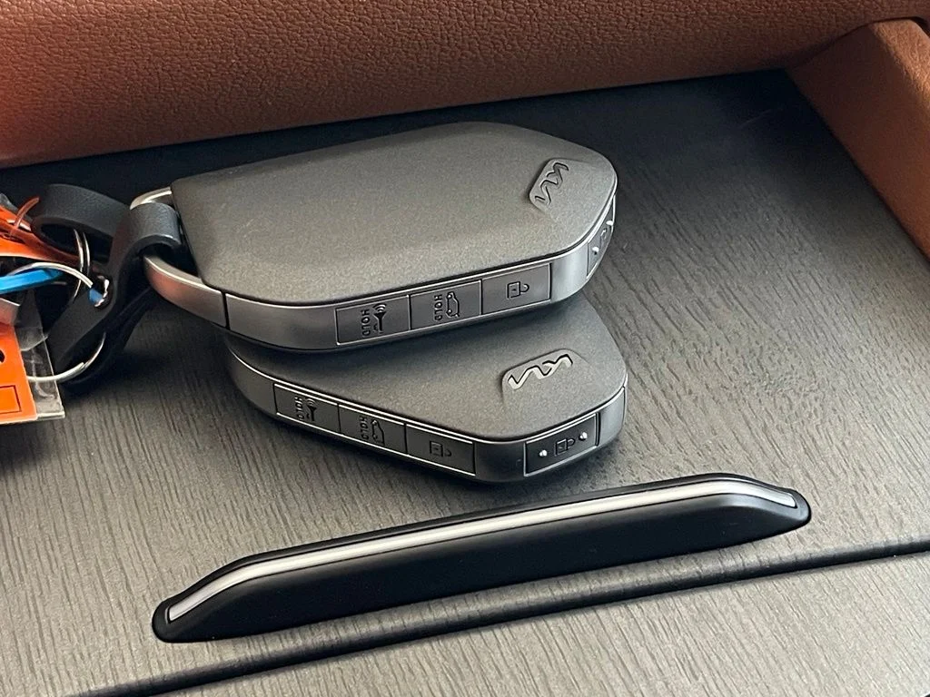 New 2026 Gray Kia X-Line image 33