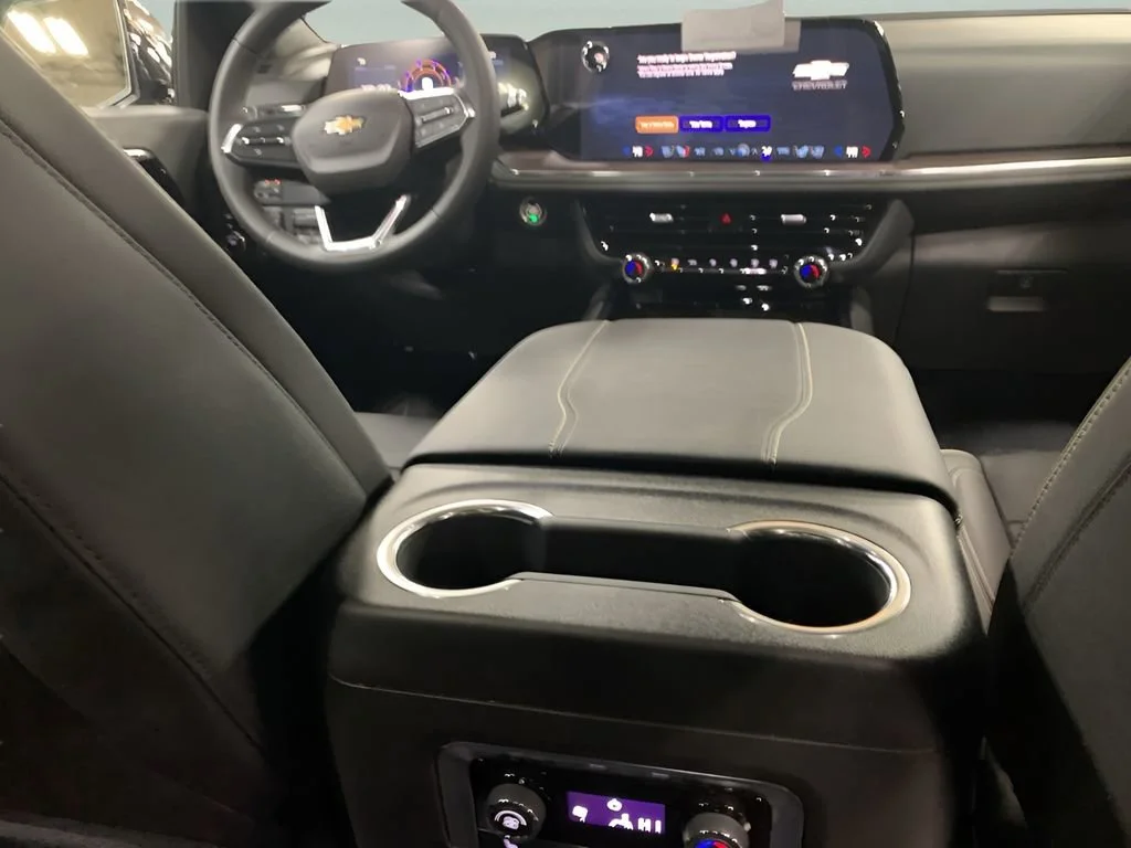 2026 Chevrolet Suburban Premier - Photo 26