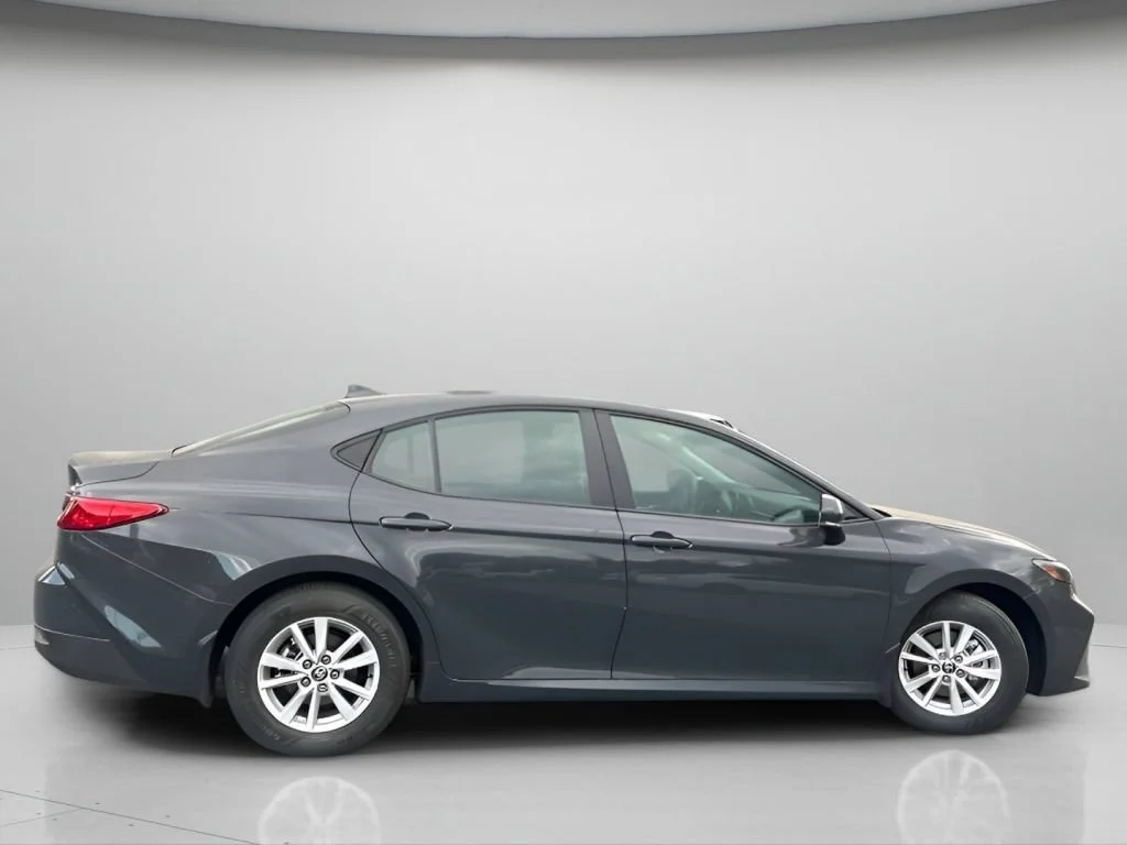 Used 2026 Underground Toyota LE image 4