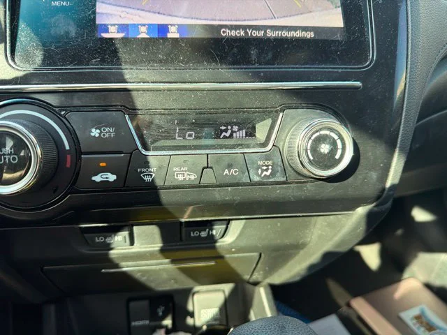 Used 2015 White Honda EX-L image 13