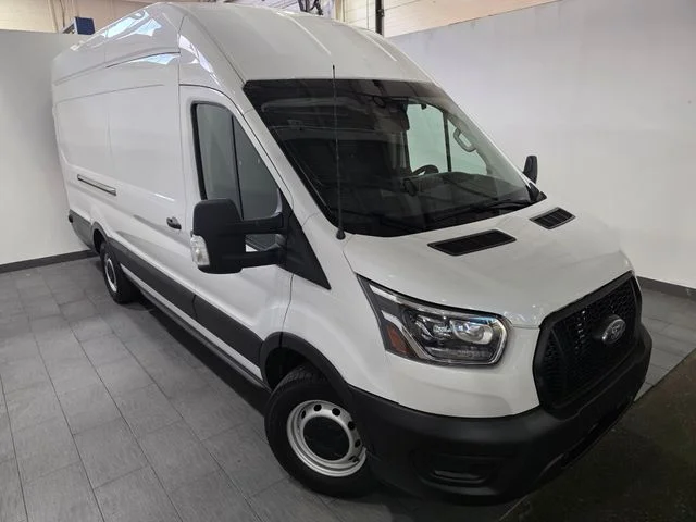 Used 2024 White Ford Base image 7