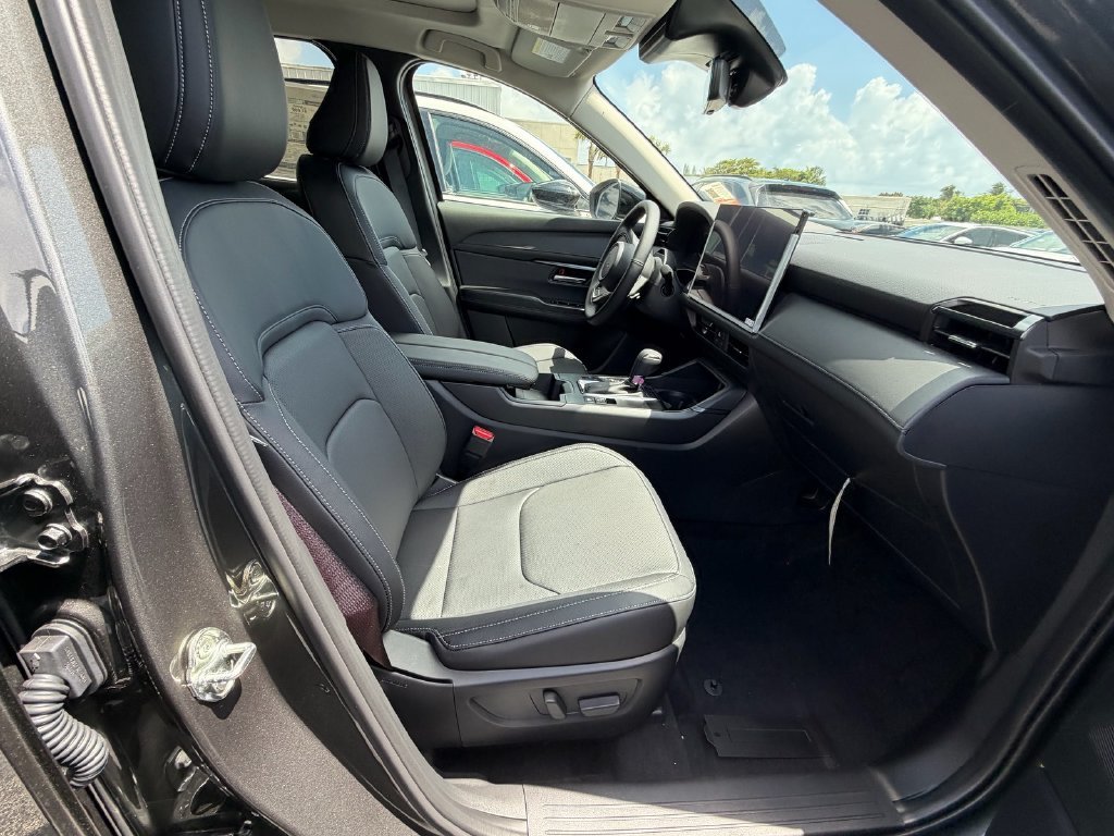 New 2026 Machine Gray Metallic Mazda 2.5 S Premium Plus AWD image 15