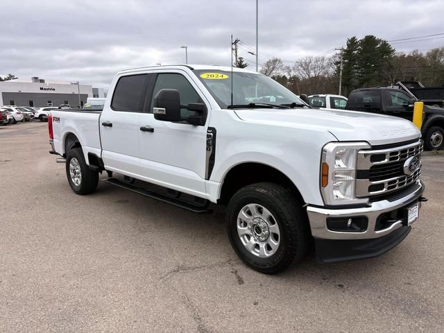 Used 2024 White Ford XLT image 1