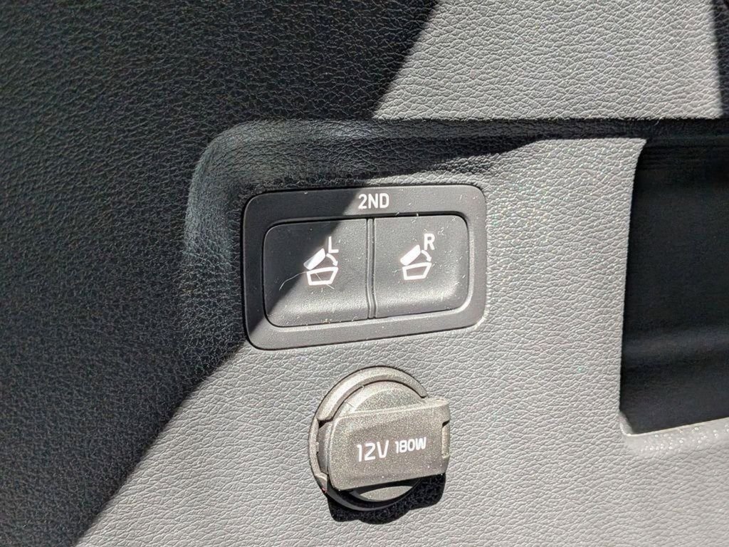 Used 2024 Black Kia S image 10