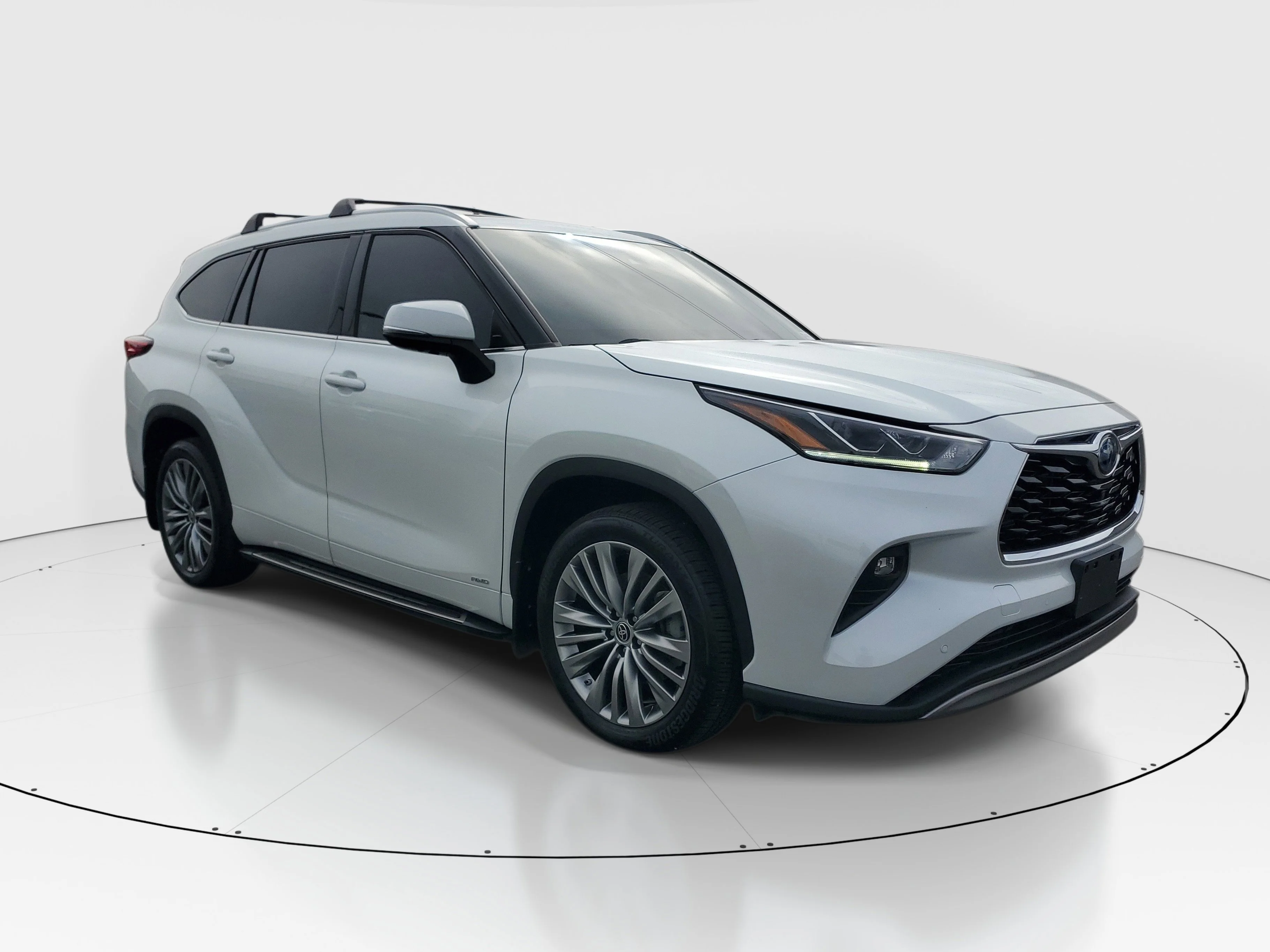 Certified Used 2022 Beige Toyota Platinum image 8