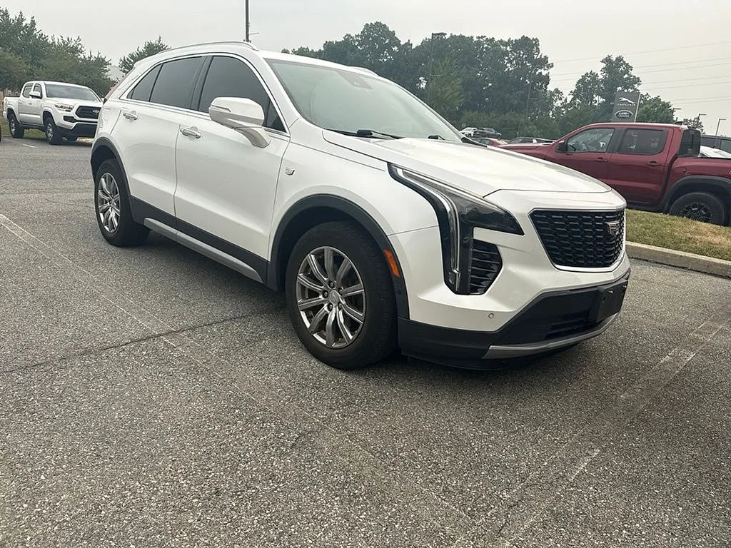 Used 2019 Crystal White Cadillac Premium Luxury image 8