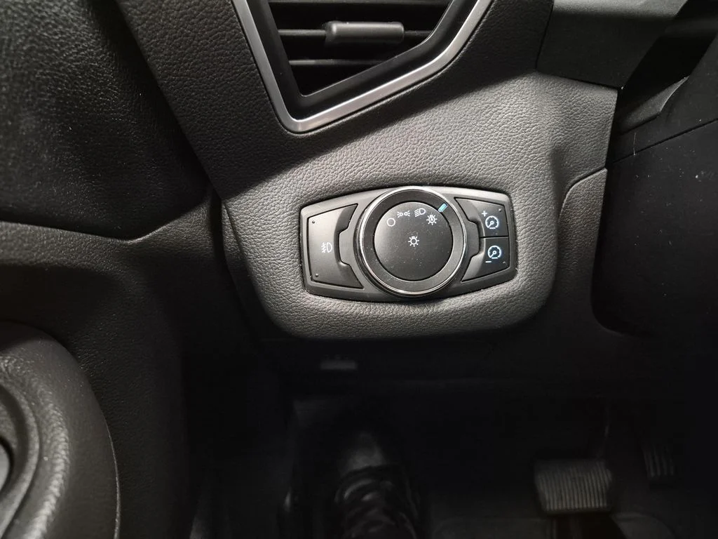 Used 2013 Tuxedo Black Ford SEL image 19