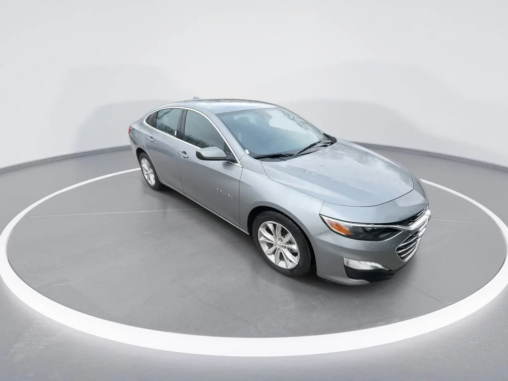 Used 2024 Gray Chevrolet LT image 2