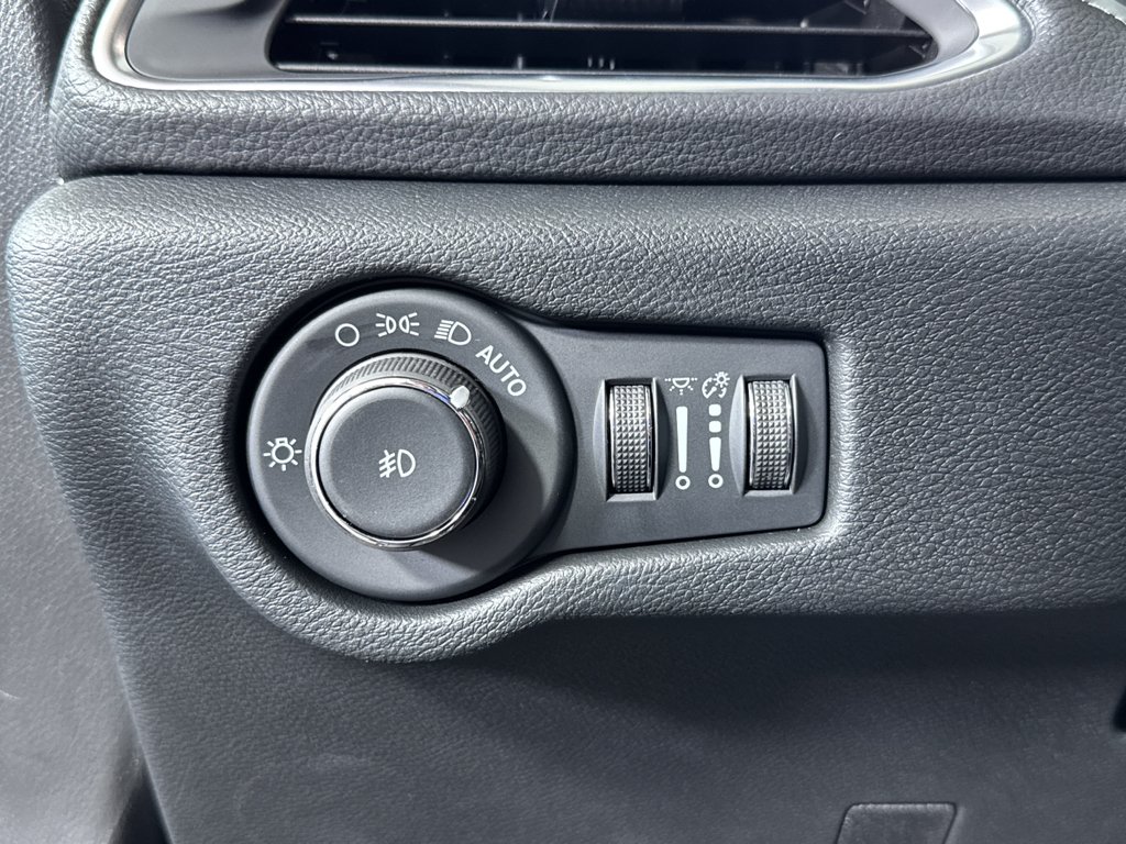 2026 Chrysler Pacifica Limited - Photo 29