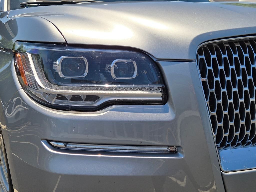 Used 2024 Silver Lincoln Reserve image 2