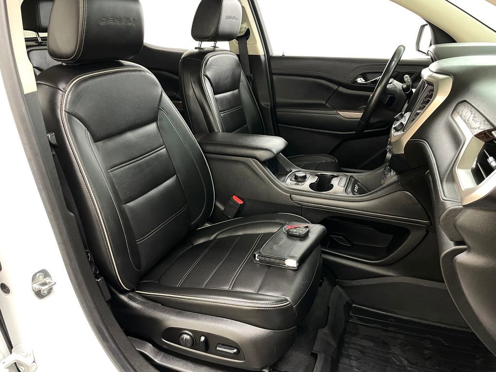 2021 GMC Acadia Denali - Photo 43