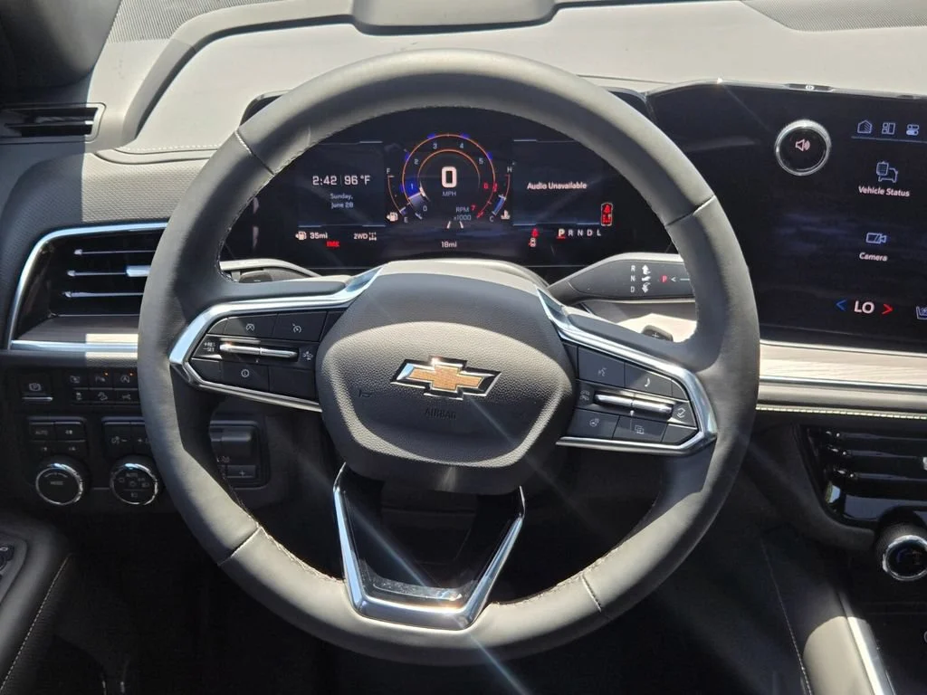 2026 Chevrolet Suburban Premier - Photo 8