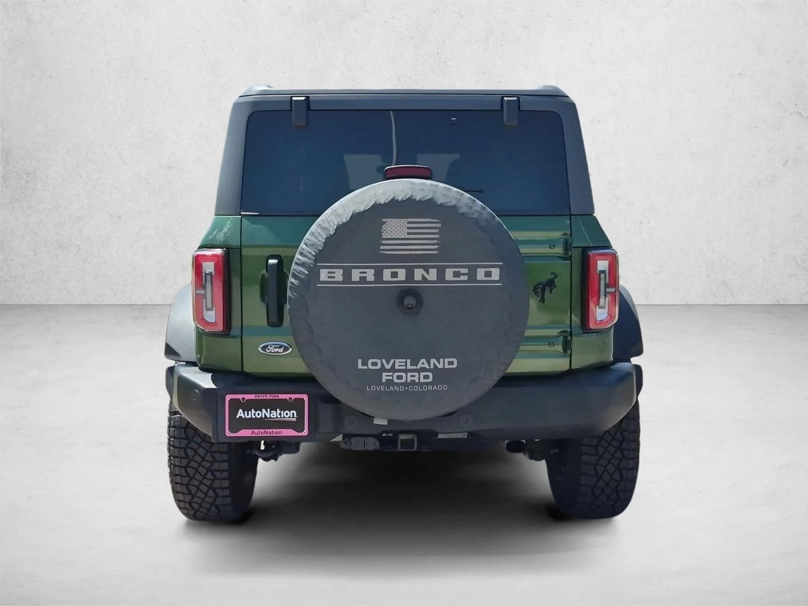 Used 2023 Eruption Green Metallic Ford Wildtrak image 7