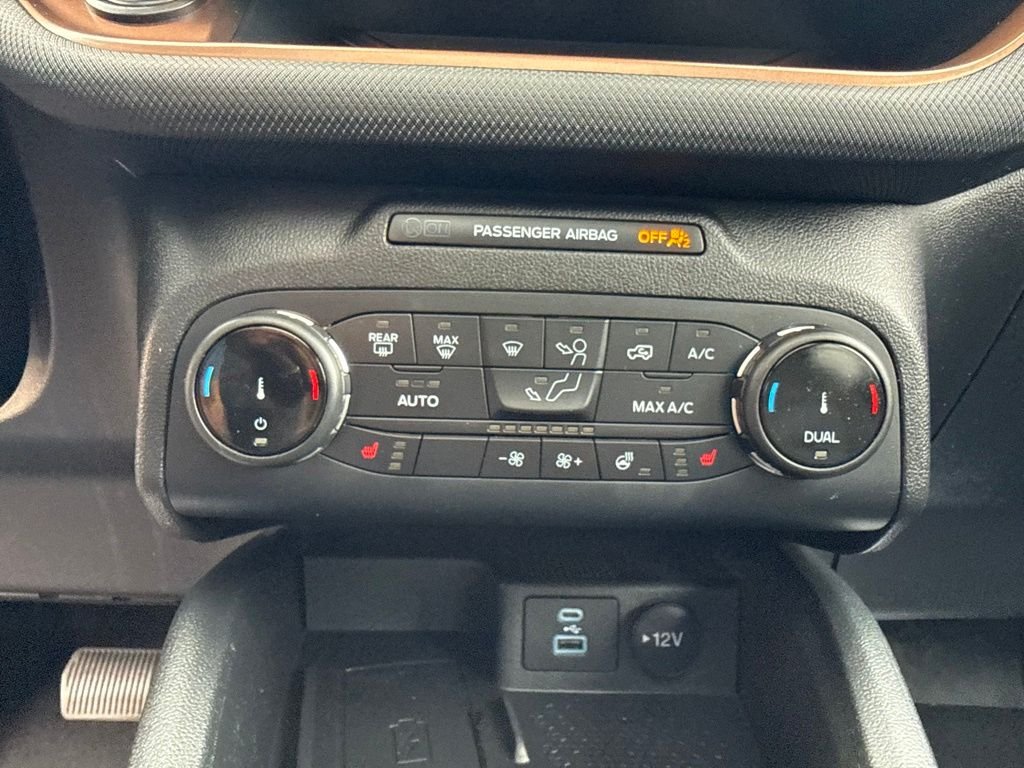 Used 2022 Shadow Black Ford Outer Banks image 15
