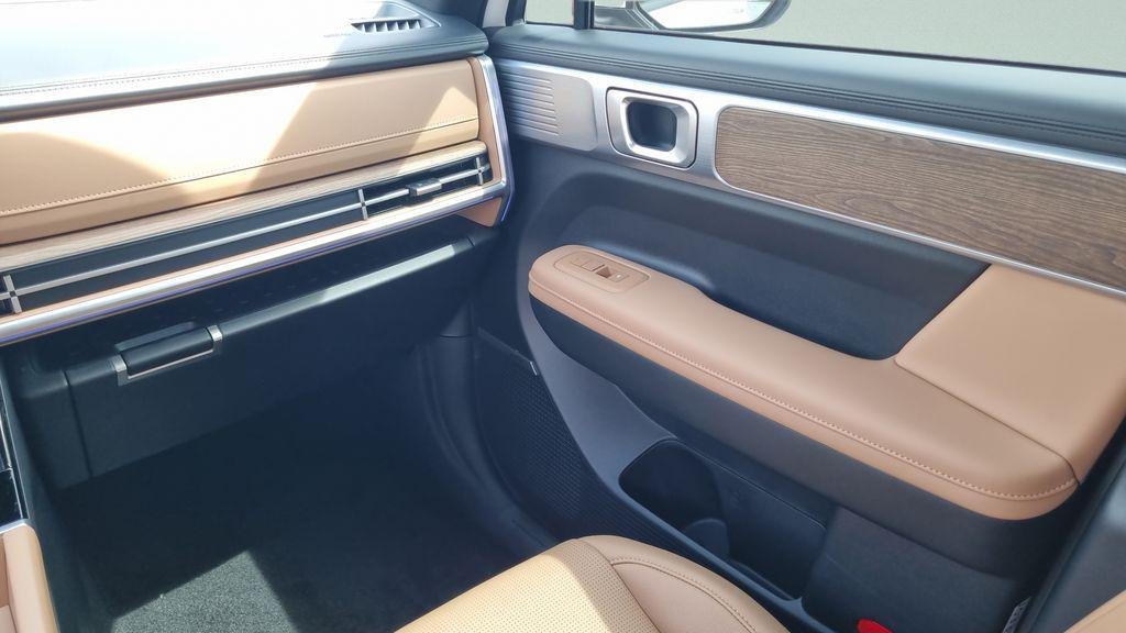 New 2027 White Hyundai Limited image 13