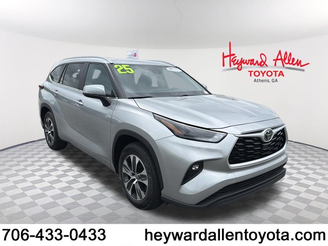 2025 Toyota Highlander XLE