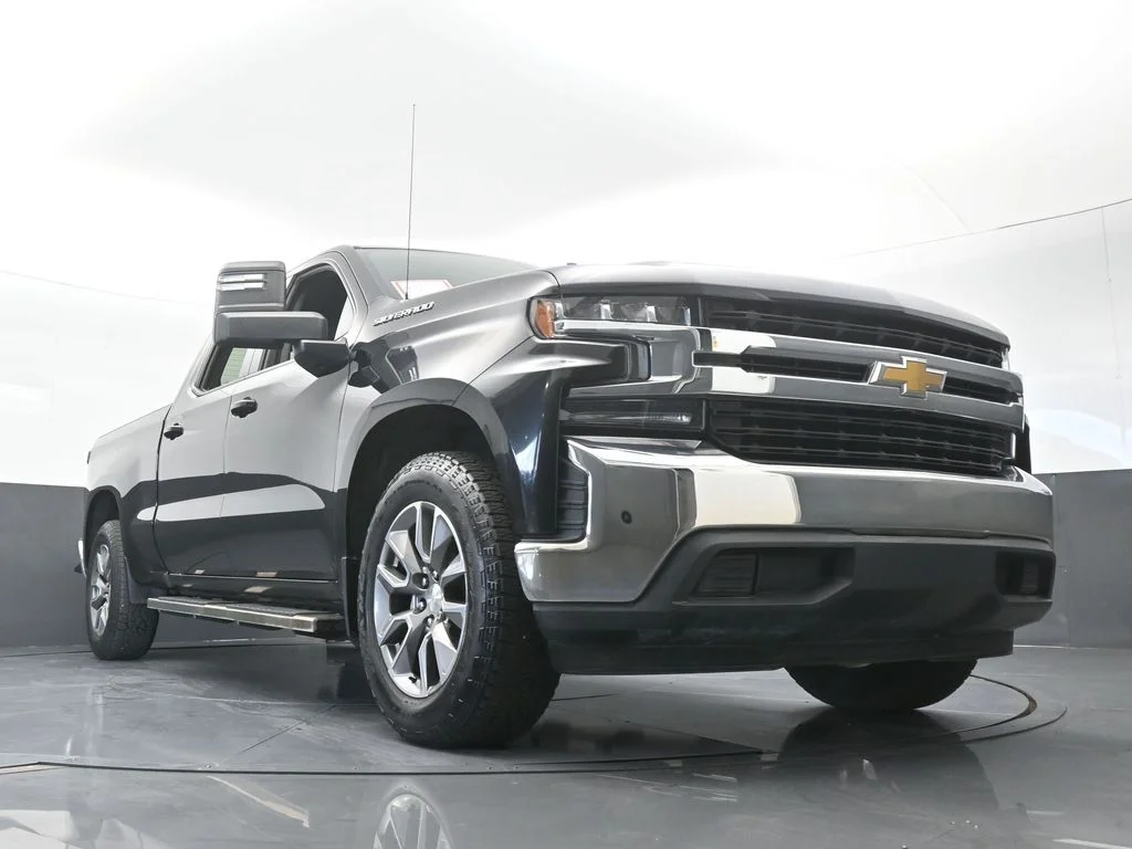 Used 2021 Black Chevrolet LT image 63
