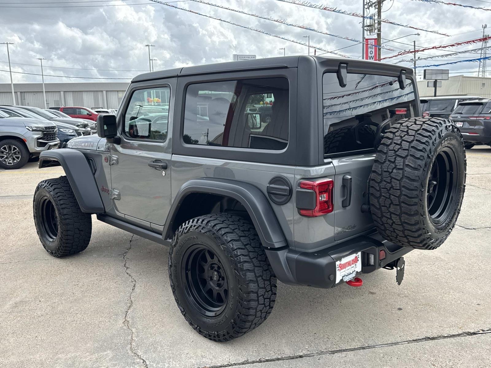 Used 2021 Granite Crystal Metallic Clearcoat Jeep Rubicon image 5