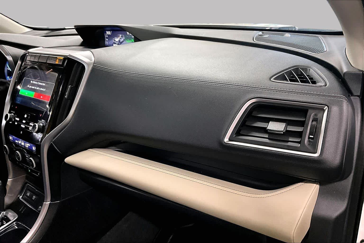 Used 2022 Crystal White Pearl Subaru Limited image 17