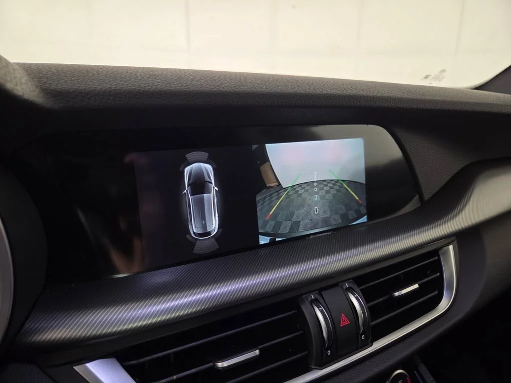 New 2026 Moonlight Gray Metallic Alfa Romeo Base image 10