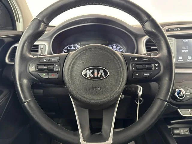 Used 2017 Silver Kia LX image 19