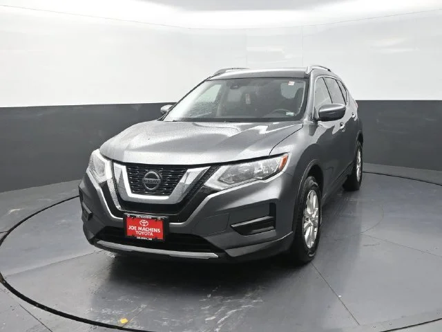 Used 2019 Gray Nissan SV image 2